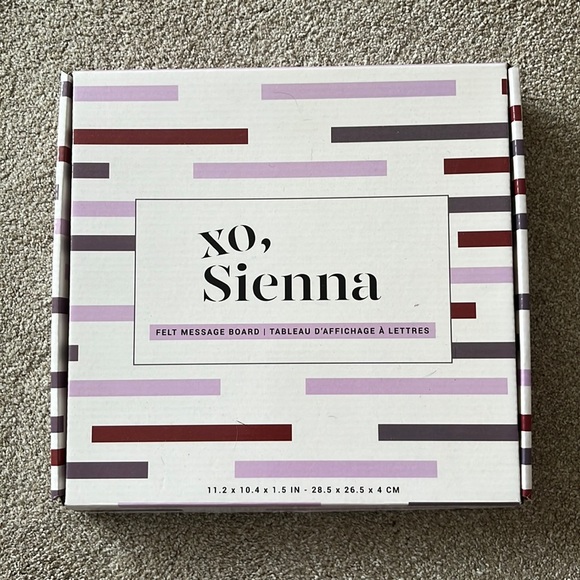 New! XO Sienna Felt Message Board - Picture 2 of 2